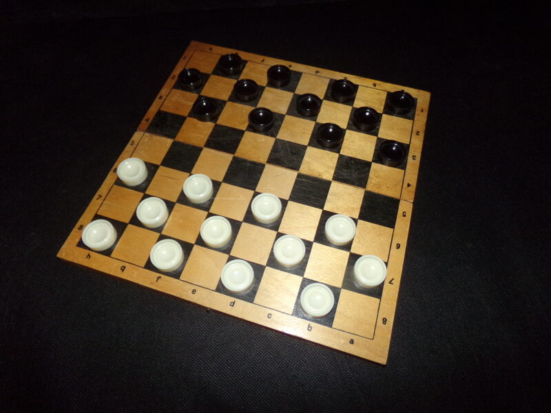 №15. Dambrete ar dēlīti. PSRS. 