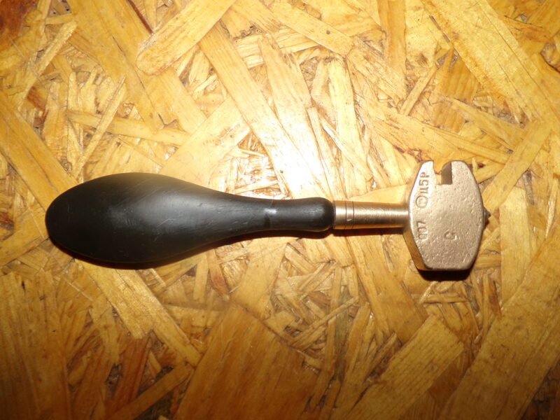 №156. Стеклорез алмазный. СССР.