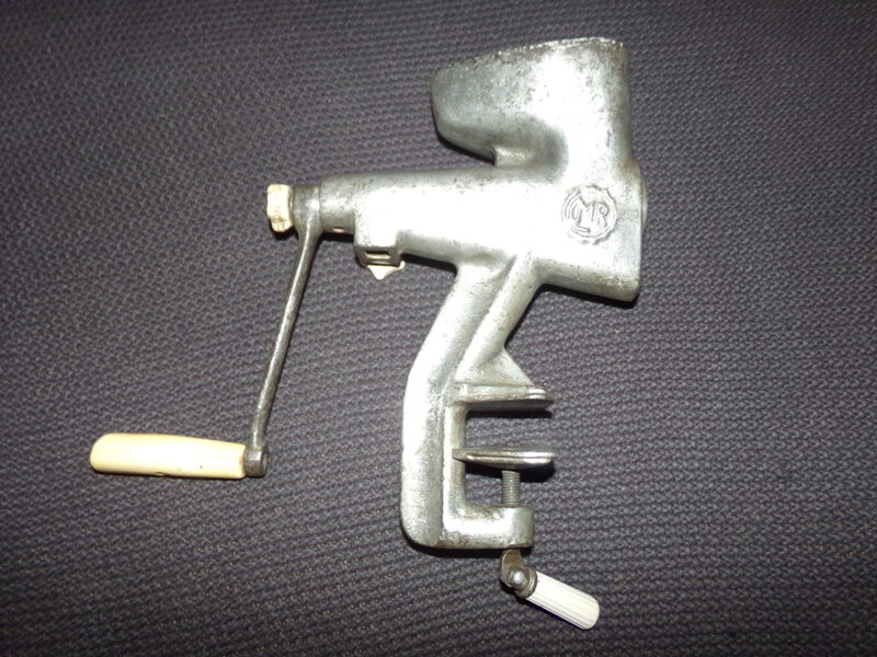 №56. Ручная соковыжималка. СССР. 