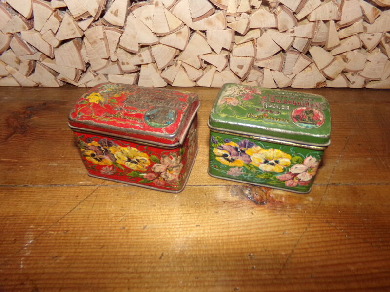 №16. Две жестяные коробки из под чая. Российская империя. Начало 20 века.