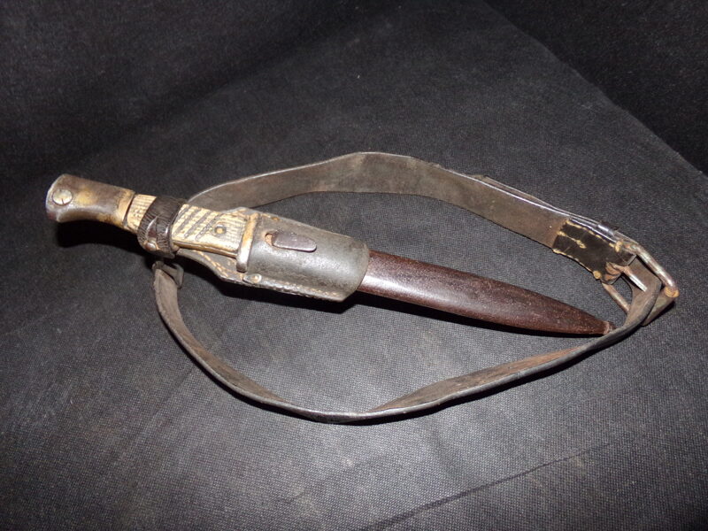 №18. Штык в ножнах на ремне. Германия. WW1