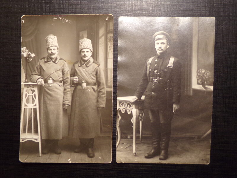 №52. Солдаты Русской Императорской армии. Начало 20 века. На обороте памятная надпись на латышском языке.