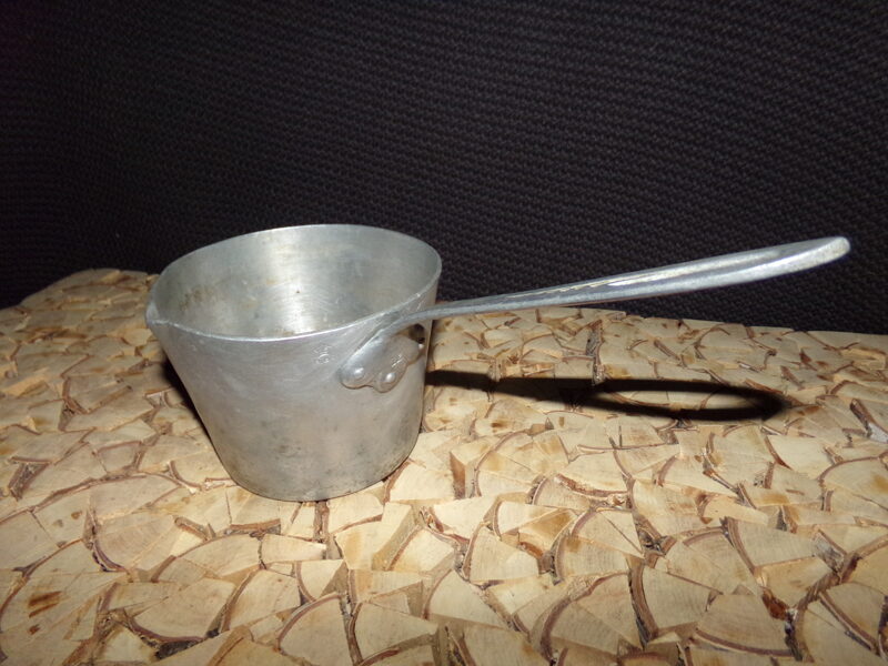 №39. Ковшик. Производство Советской Латвии. Середина 20 века.