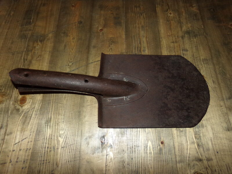 №44. Саперная лопата.