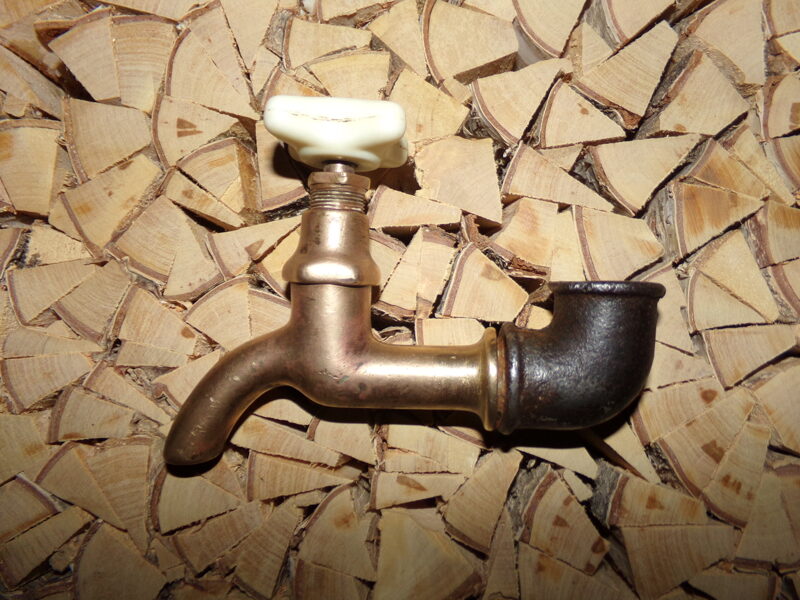 Бронзовый водопроводный кран. СССР. Середина 20 века.