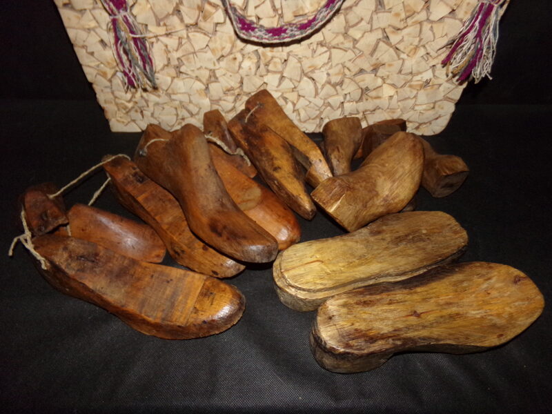 №62. Деревянные обувные колодки сапожника.