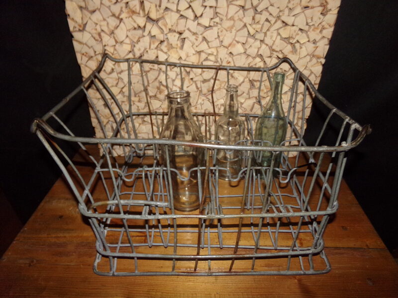 №55. Металлический ящик для бутылок. СССР.