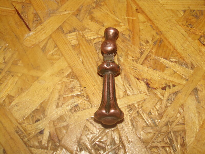 №62. Ручка мебельная медная времен СССР.