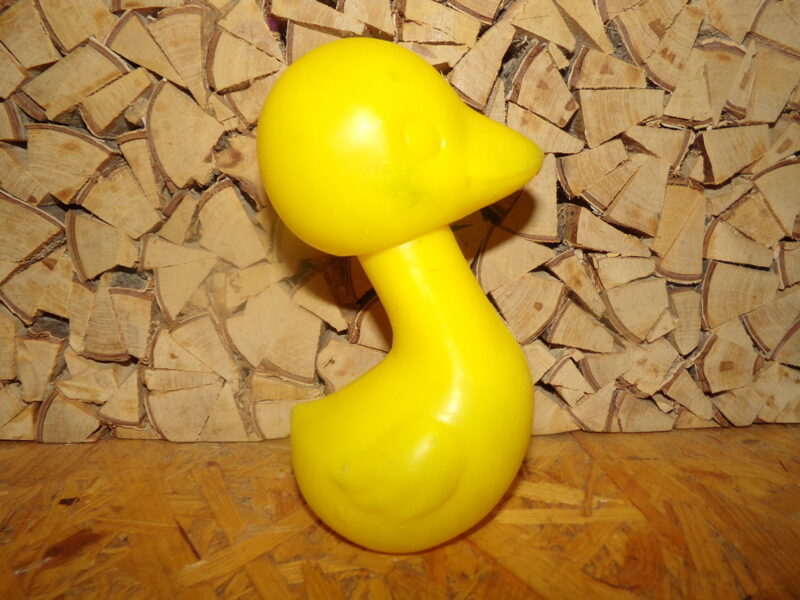 №93. Пластмассовая уточка. СССР.