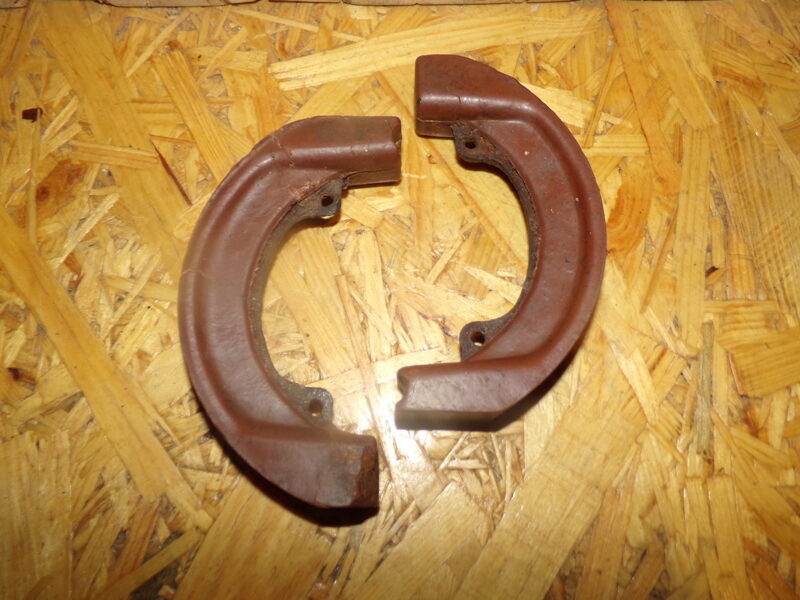 №59. Тормозные колодки для мопеда "Рига". СССР.