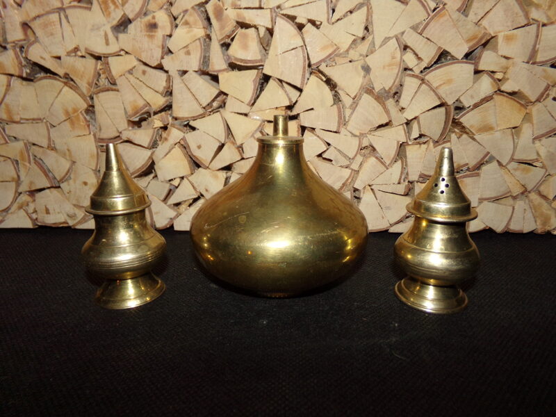 №31. Столовый набор для специй из бронзы. Начало 20 века.