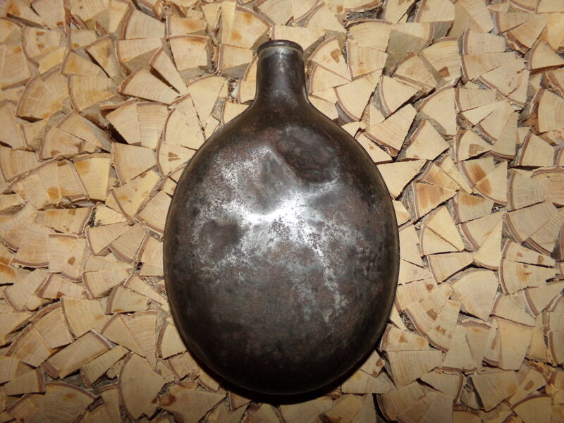 №70. Железная фляга. 