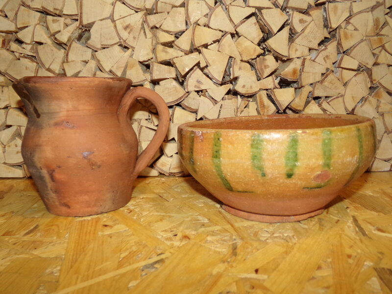 №35. Глиняный кувшинчик и миска. Восточная Латвия. Начало 20 века.