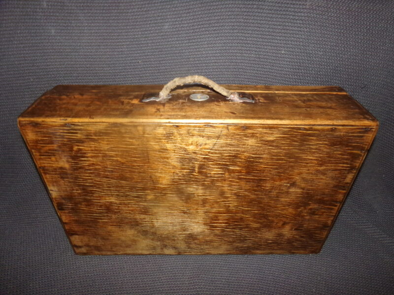 №24. Чемодан. Восточная Латвия. Начало 20 века.