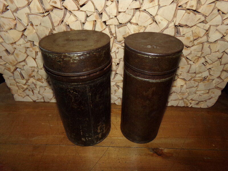 №53. WW1 Две жестяные банки для снаряжения.
