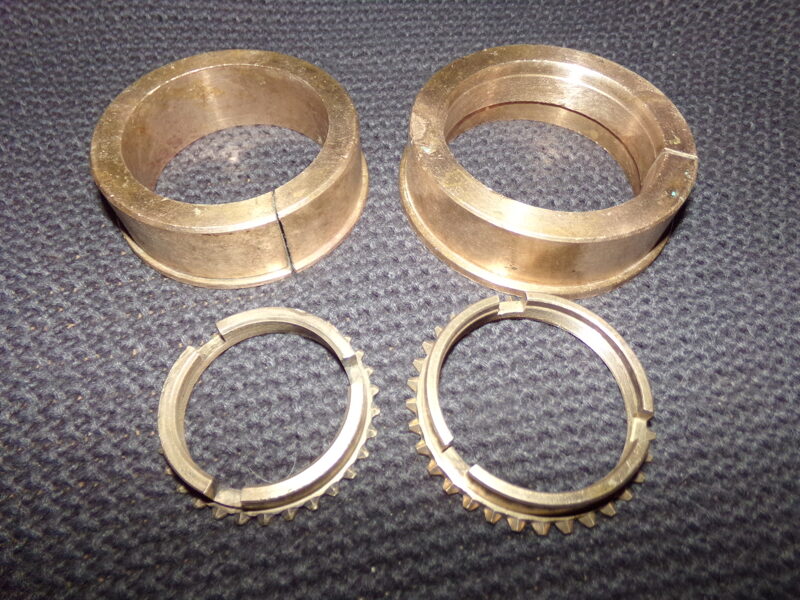 №40. Четыре бронзовые шпонки. СССР.