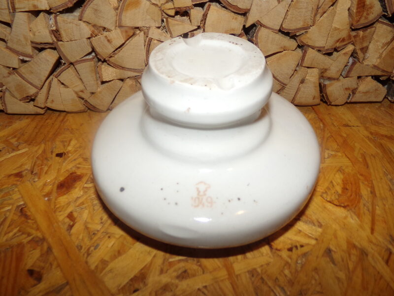 №52. Фаянсовая лампа. 1949 год. СССР.