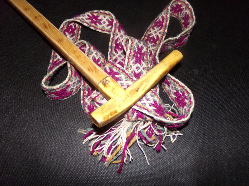 Ozolkoka spieķis ar  kaula rokturi. 20. gs sākums. Garums - 79 cm.