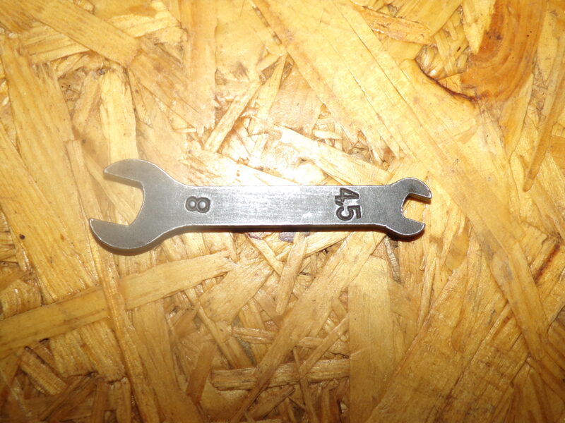 №100. Миниатюрный рожковый ключик на 4.5х8. СССР.