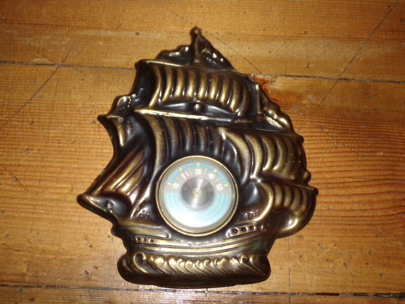 Istabas termometrs buru laivas formā. PSRS.  1980-tie gadi.