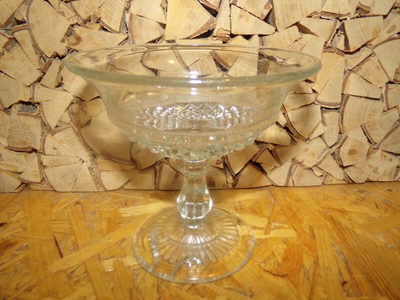 №85. Ваза из прозрачного стекла.