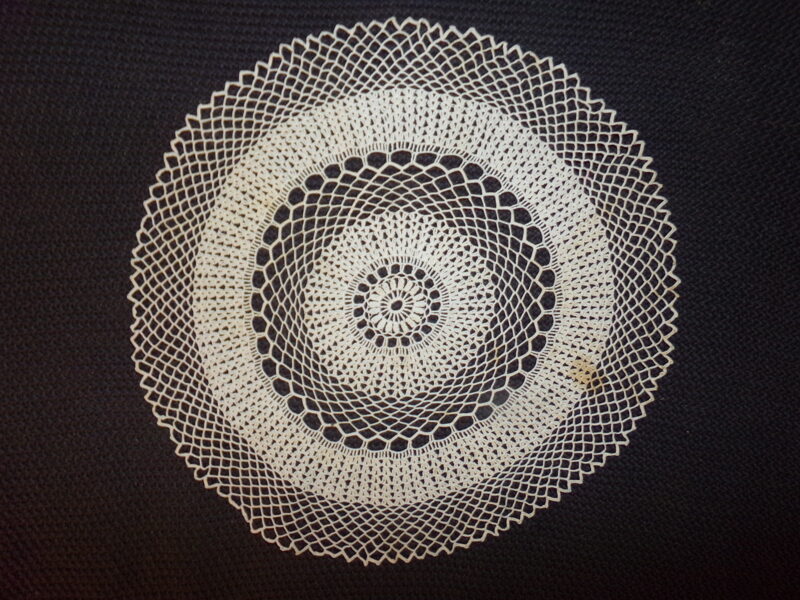 №27. Круглая кружевная салфетка. Латвия. Начало 20 века.