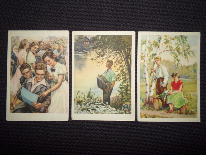 №171. Три открытки-репродукции картин советских художников середины 20 века.