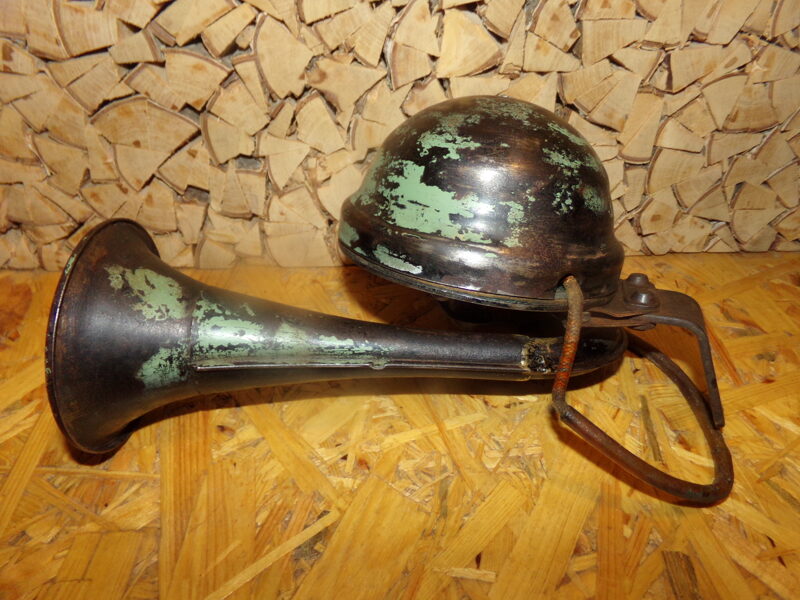 №53. Электрозвонок с трубой. Завод "Автоарматура". Ленинград. 1954 год. СССР.