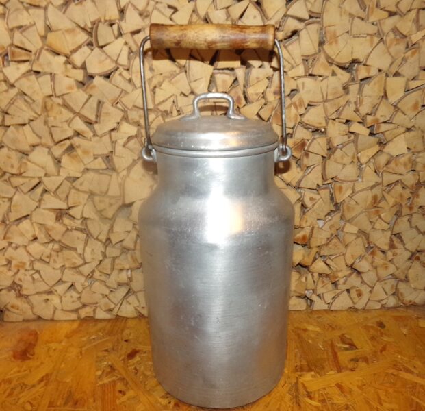 №98. Бидон алюминиевый. 4 литра. Рига. Советская Латвия. Клеймо DS.