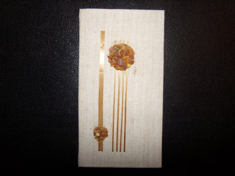 Обложка. Лен. Соломка. Янтарь. Советская Латвия. 1970-тые года.