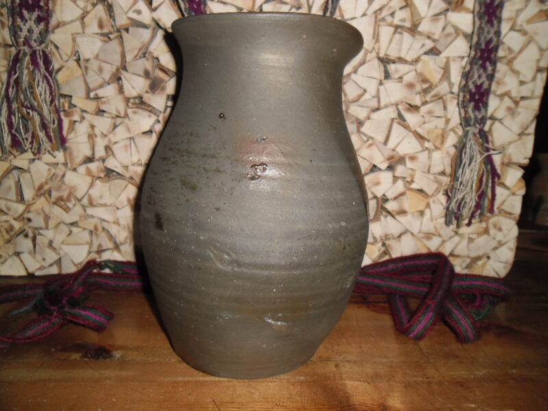 Melnā keramika Nr 22