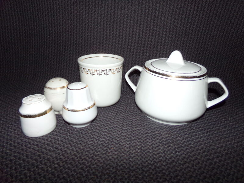 №35. Рижский фарфор с позолотой. СССР.