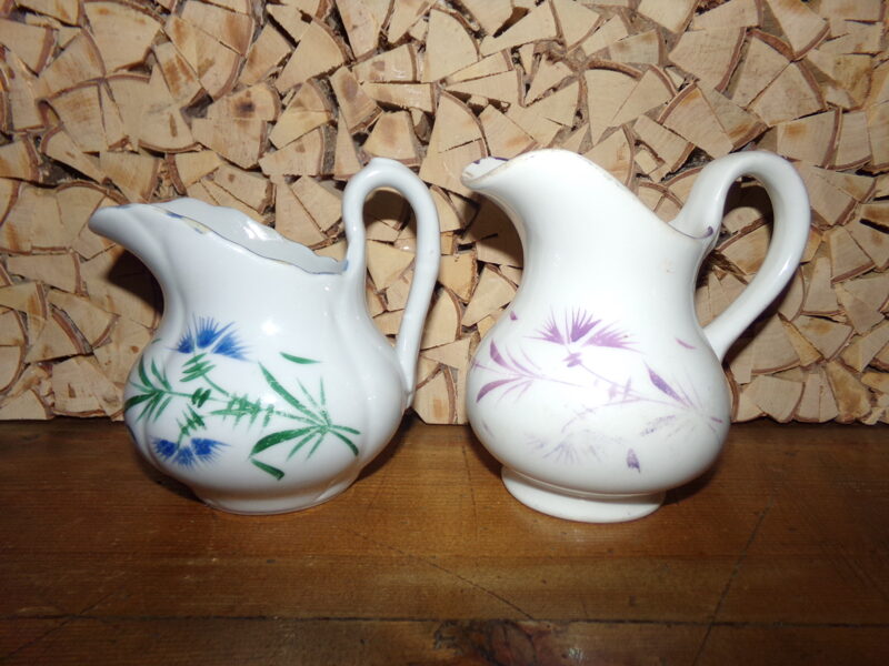 №27. Два сливочника с росписью "васильки". Кузнецов. Рига. Российская Империя. Начало 20 века. 