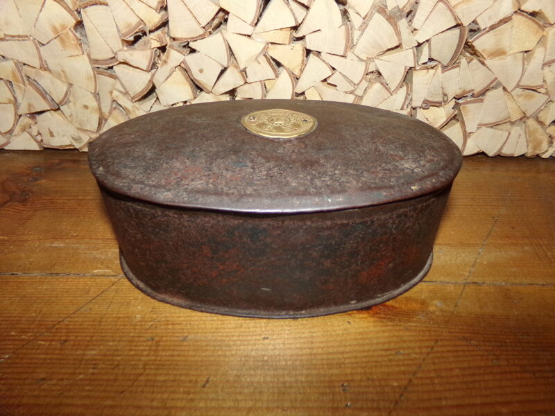 №52. Жестяная коробка для ниток. Начало 20 века.