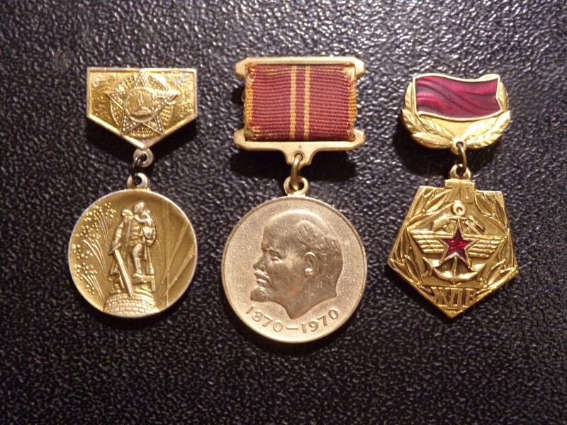 №49. 3 медали. СССР.