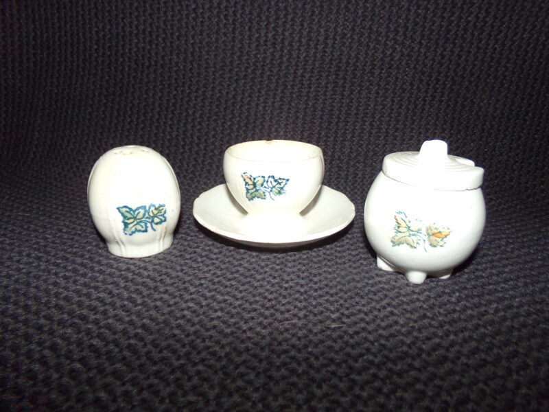 №33. Рижский расписной фарфор. СССР. 1950-тые года.