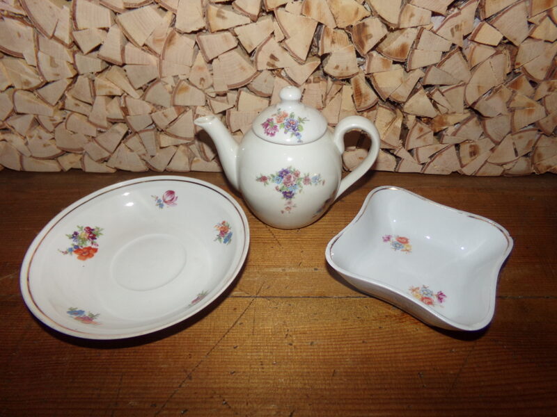 №46. Заварник, блюдце и салатница. Рижский фарфор.