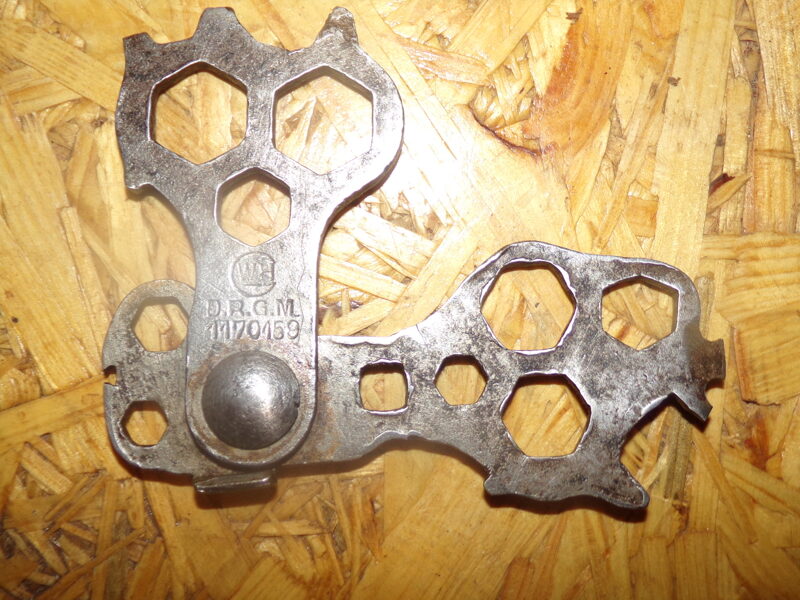 №58. Раскладной гаечный ключ. Клеймо WH.   D.R.G.M. 