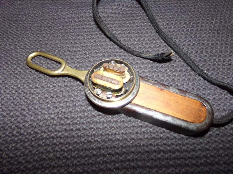 №32. Не комплектная трубка от старинного телефона. Начало 20 века.