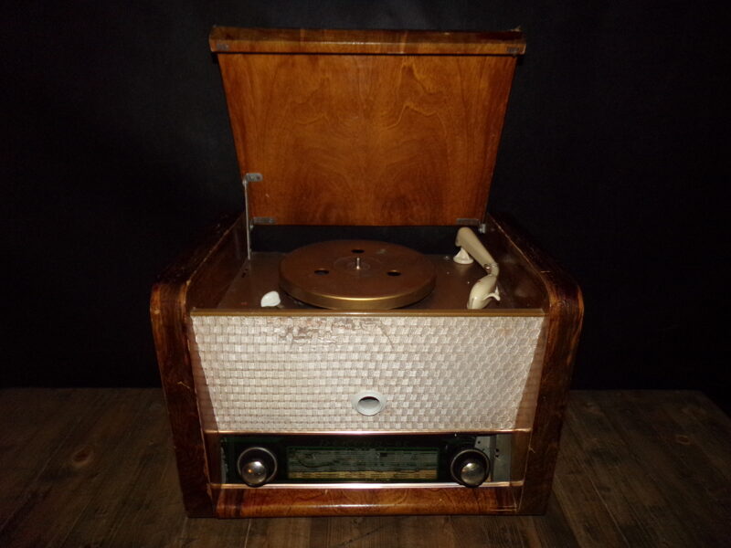 №20. Радиола Рекорд-60. СССР.