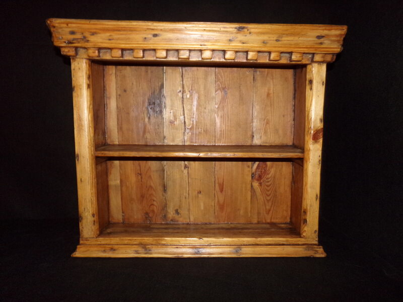№27. Открытый настенный шкафчик. Восточная Латвия. 19 век.