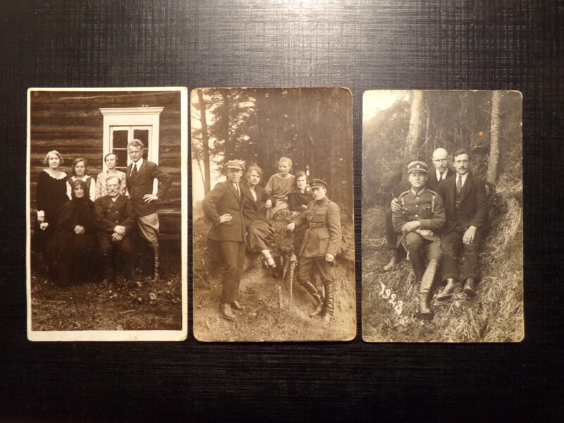 №129. Уличный групповой портрет. Латвия. 1920-тые года.