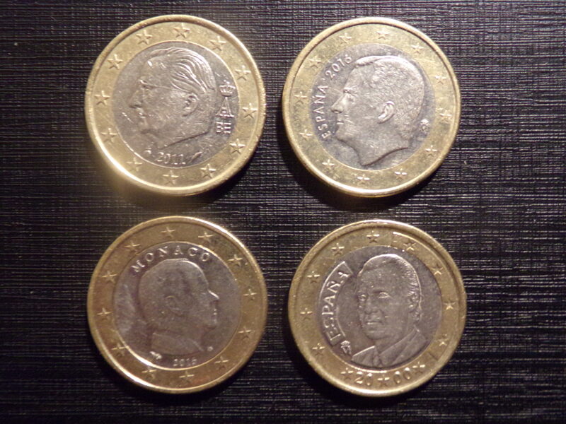 №138. Один евро. 200. 2011. 2016 год.