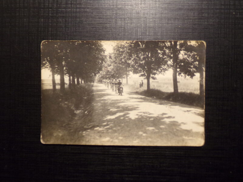 №62. Латвия. Зилупе. Дорога в деревню Плосские. Велопробег пограничников. 1930 год.