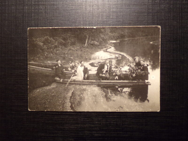 №208. Прогулка на лодке. Латвия. 1920-тые года.