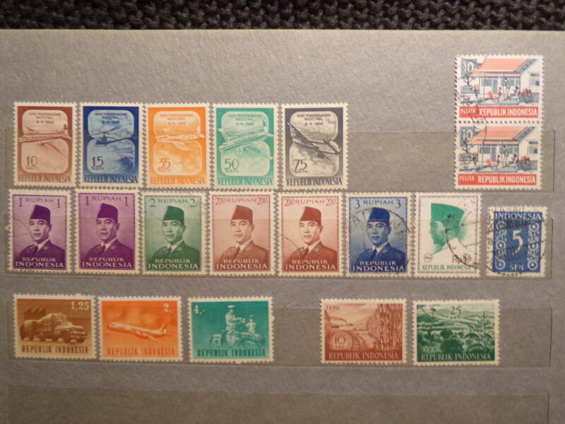 №48. Почтовые марки Индонезии. Середина 20 века.