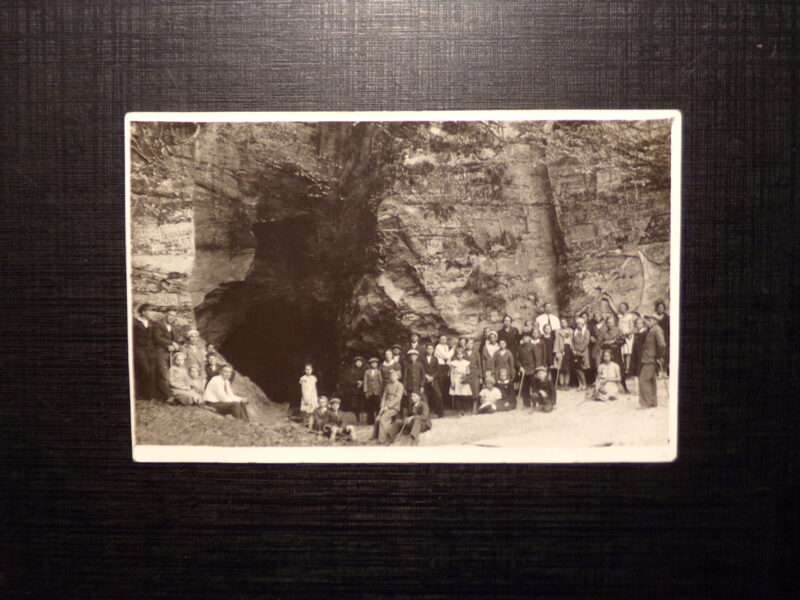 №267. Латвия. 1930-тые года. Экскурсия в Сигулде.