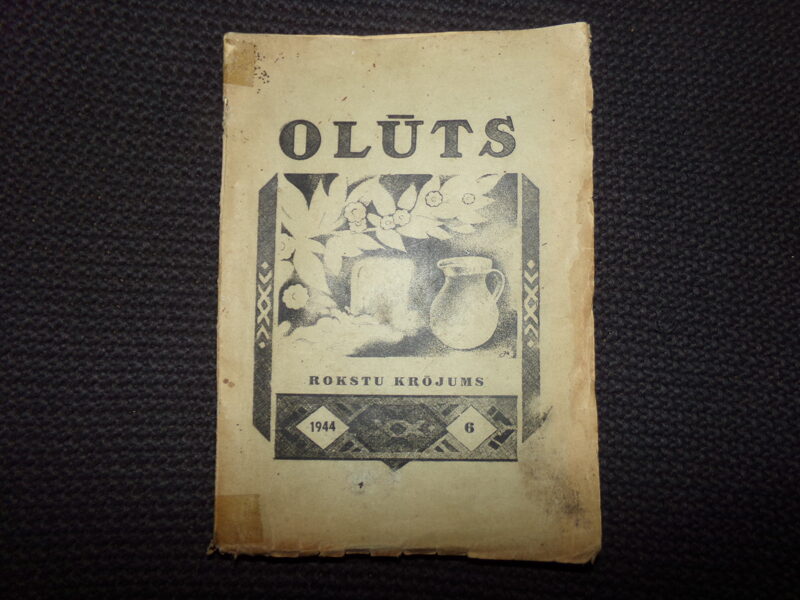 №72. Олутс. Альманах на латгальском языке. Даугавпилс. 1944 год. 256 страниц.