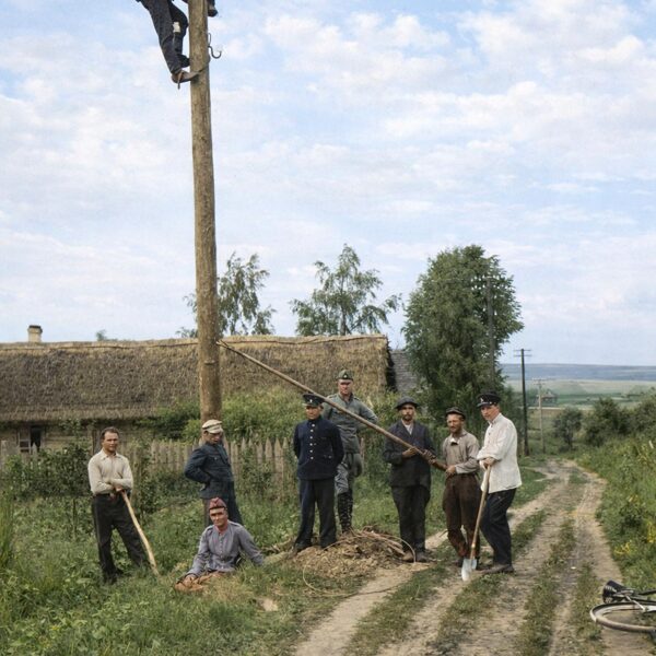 Зилупе. 1930-тые года. Цветная версия старинного фото.